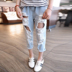 Cô gái jeans mùa xuân và mùa hè trẻ em giản dị của giản dị ridding lỗ jeans quần mùa xuân quần trẻ em Hàn Quốc phiên bản của thủy triều Quần jean