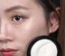 Cách trang điểm nổi bật của Vương quốc Anh VIVID Baking Powder Pearlescent Brightening Powder nhũ bắt sáng mắt Điểm nổi bật