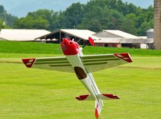 Самолет на дистанционном управление Небольшой периферийной