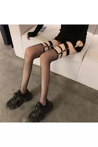 Секс RWH Buds Черные чулки Ins Tide net Red Персонализированная заклепка висит рыбные поясные носки.