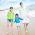 Cha mẹ và con mùa xuân và mùa hè quần áo chống nắng gia đình ba dài tay áo khoác mùa hè chống uv bãi biển kem chống nắng quần áo nhà đầy đủ bộ thun đẹp gia đình Trang phục dành cho cha mẹ và con
