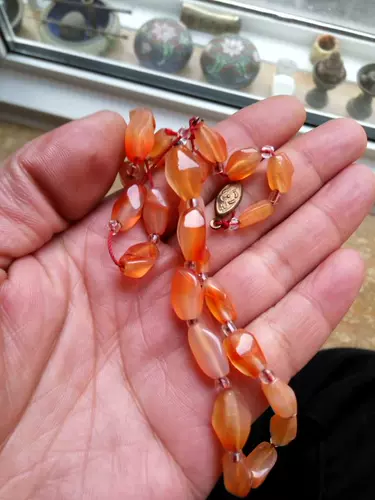 Агатовое ожерелье