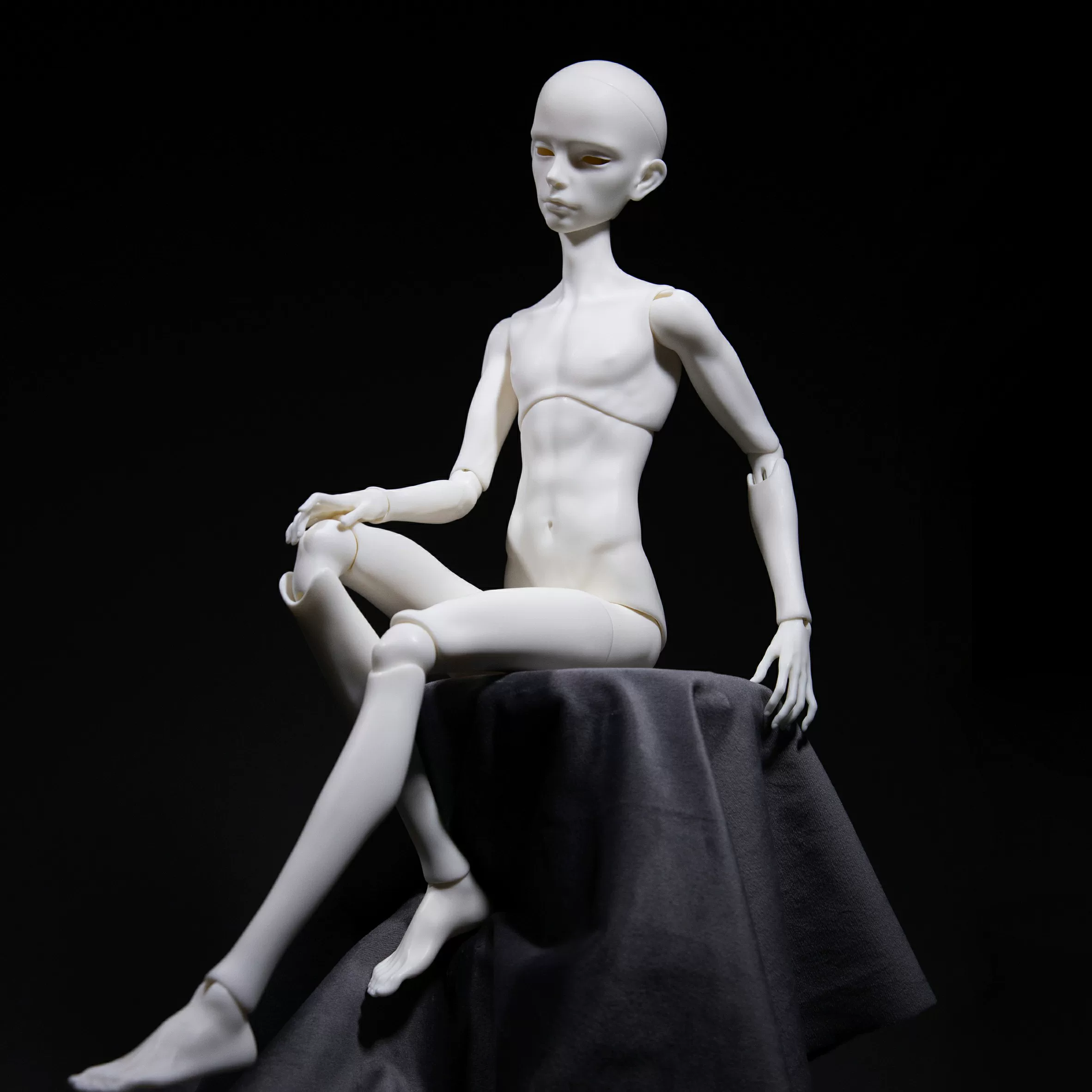 Yougu Human Society Silvis Версия B4-17 Официальная оригинальная 4-точечная кукла BJD мальчик