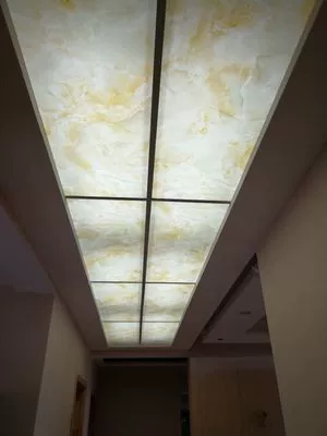 Акриловая натуральная световая доска, глянцевая потолочная подвеска из нефрита для коридора, сделано на заказ