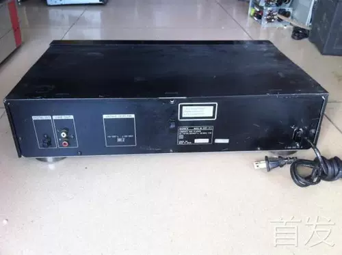 Импортная японская машина чистого компакт-дисков Sony CDP-411 CD Машина высокого класса лихорадка Home CD CD с оптическим выходом волокна.