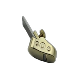 Разнообразная медная скрипка, пианино, медные металлические столярные изделия