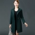 Mẹ nạp áo cashmere nữ hai mặt trung và dài phần phụ nữ trung niên của mùa thu quần áo len coat trung niên áo len áo khoác kaki nữ Áo len lót đôi