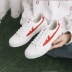 Giày nữ 2018 mới của Hàn Quốc phiên bản của nhỏ màu trắng giày nữ vài giày vải sinh viên giày phẳng giày thường hoang dã