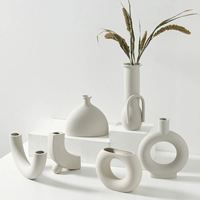 Скандинавская глина для гостиной, креативное украшение в форме цветка, простой и элегантный дизайн, маленькая вазочка