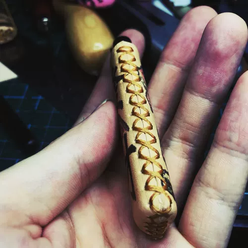 Креативная милая зажигалка ручной работы, кожаный чехол, делается под заказ, на удачу