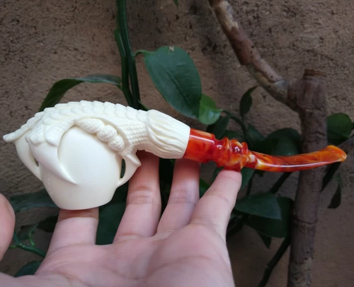 Турецкий мастер ручной работы Рейс натуральный оригинальный море -пузырьковый камень скульптуры дракона хватает яйца схватить яичный дым Специальные ингредиенты специальные ингредиенты