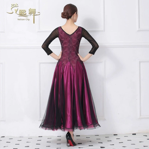 Костюм, кружевное платье, коллекция 2023