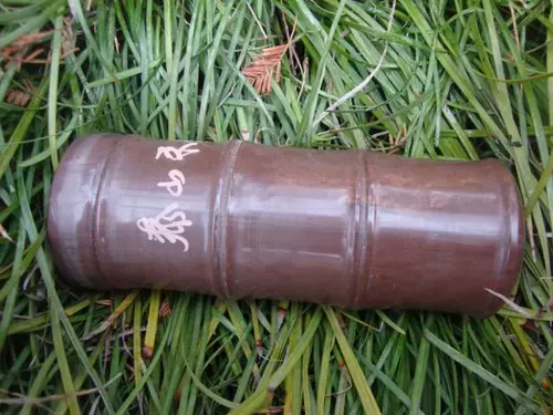 Деревянная рыба и каменная чашка натуральная рыба из розового дерева.