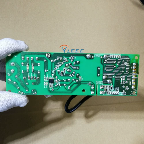 Переключатель имеет встроенную модель APD модели APD: NW-65C12 12V5.4a
