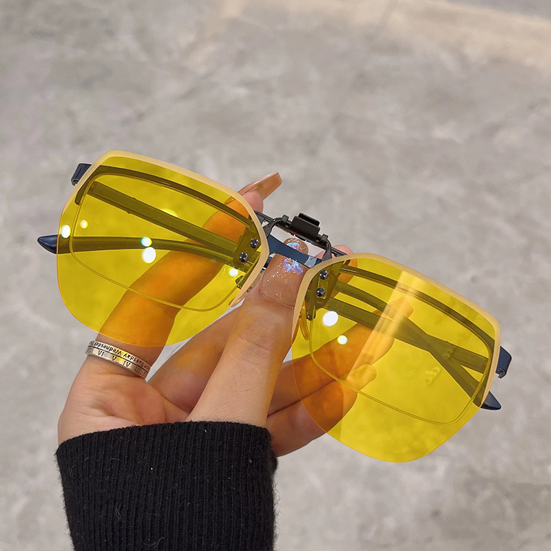 Lunettes de myopie pour hommes de style clip avec lumière polarisée, conçues pour la conduite, la pêche, les lunettes de soleil doubles de jour et de nuit_voghion.com