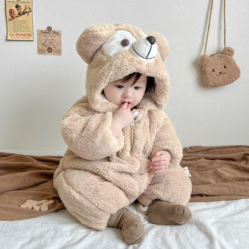 Super cute baby jumpsuit autumn and winter winter cotton-padded jacket baby boys and girls one-year-old children go out holding clothes thick clothes