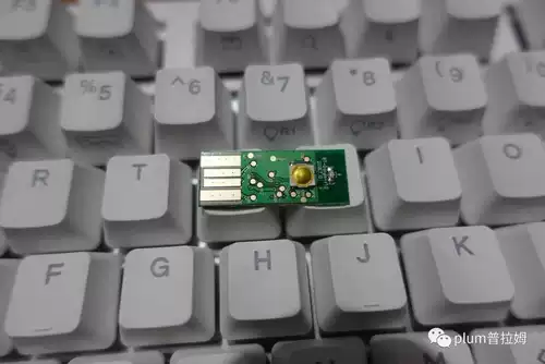 Niz Static Dual -Mode Keyboard Выделен новый адаптер Bluetooth