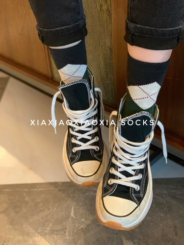 [Полные пять пар бесплатной доставки] Корейские роковые женские носки в британском стиле ретро -ромб -пледы хлопковые носки в чулках