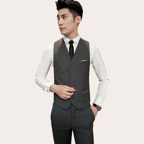 13 -летний магазин четырех рубашек, три ночного бара ночного клуба.