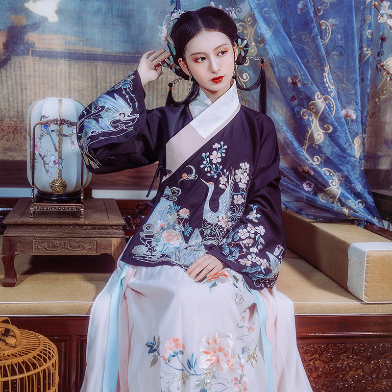 zhong lingji feihan cross-necked hanfu female pip