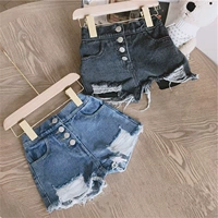 Cô gái mùa xuân và mùa hè mặc quần jeans lỗ 2019 Phiên bản Hàn Quốc của trẻ em và trẻ em mặc bị đứt nút denim quần nóng thủy triều - Quần jean yếm bò bé gái đẹp