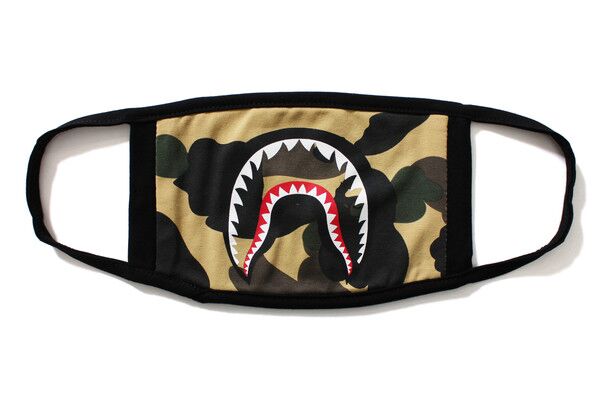 2017 Yellow Sharkoriginality personality Chaozhou people Neckline printing bape Mask camouflage Shark beak scarf Autumn and winter protect Embroidery Mask