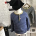 Áo thun cotton bé trai mùa thu 2018 kẻ sọc mềm mại cổ tròn hai nút áo trẻ em dài tay