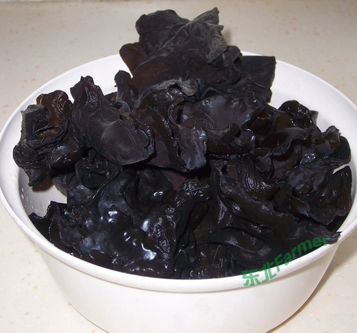 Северо -восточный черный древесина в Jilin Новые продукты лорд Ling Specialty Qiu Mu Ушные эльфы чувствуют себя хорошей сухой ценой 250 г