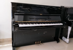 Оригинальный импортный Yamaha U1/National High -End Recycling/Second Piano High -Price Collection/Low -end не получает спасибо/