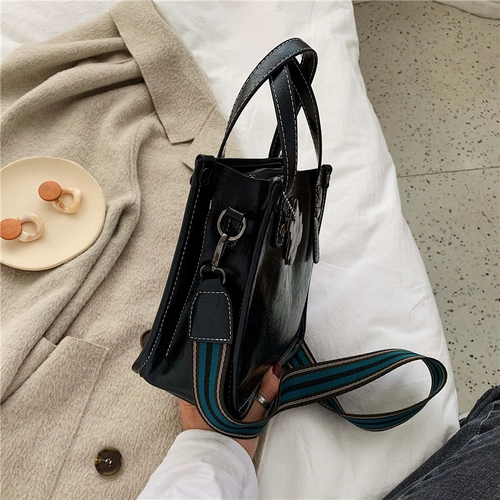 Брендовая демисезонная небольшая сумка, модная сумка на одно плечо, популярно в интернете, 2020, в корейском стиле