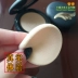 Thái Lan chính hãng Mistine cánh gốm bột phấn trang điểm che khuyết điểm làm sáng dầu dưỡng ẩm kiểm soát lâu khô bột