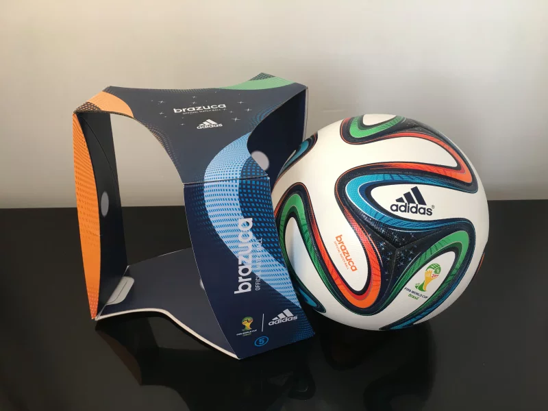 Оригинальный чемодан/коробка? оригинальный короб Adidas Adidas 2014 год Болй World Cup мяч для игры Samba glory G73617