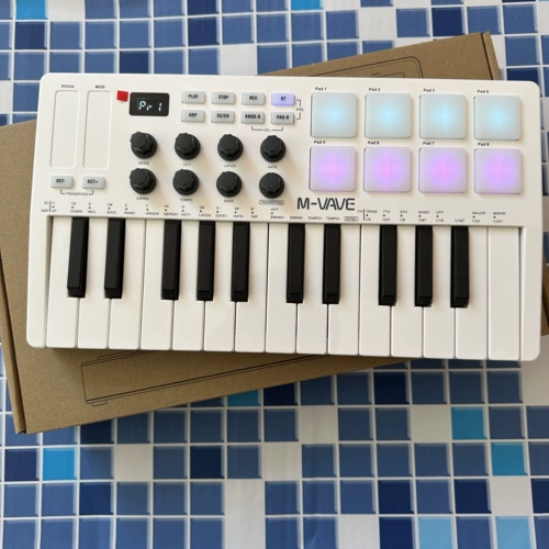 MIDI MIDI MIDI клавиатура MIDI-контроллер Портативная зарядка клавиатура RGB клавиатура клавиатура