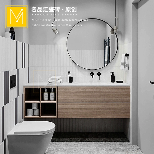 Знаменитый бирж с северным белым кирпич