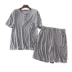 Pajama bộ người đàn ông của mùa hè phương thức vòng cổ quần short ngắn tay áo đơn giản phần mỏng màu rắn có thể được đeo bên ngoài nhà mát mẻ dịch vụ