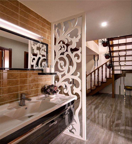 Двери с твердым деревом и окна являются антиквариатом в дверях с твердым деревом Чэнду и