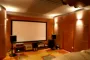 Phòng hát gia đình 3d âm thanh và phòng video phòng câu lạc bộ tư nhân phòng khán giả đầy đủ các thiết bị chiếu phim 3d khuếch đại âm thanh mic hát karaoke có dây