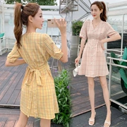 2019 Phụ nữ Hàn Quốc mùa hè eo thon váy ngắn kẻ sọc retro tay áo bong bóng gió Một chiếc váy chữ - A-Line Váy