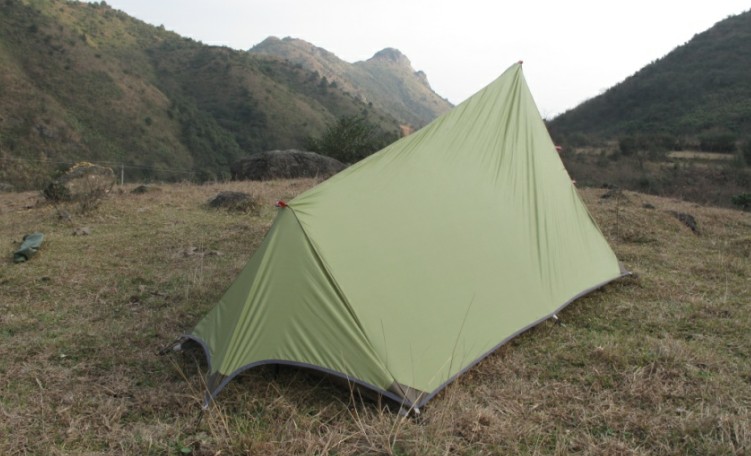 Палатки кемпинговые, горные Легкий вес 680 г версии крестом "Черный яс...