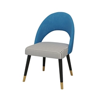 Главный стул небо синий