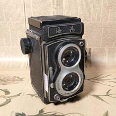 Камеры 国产经典古董相机怀旧海鸥4b 机械120双反中画幅相机机械ok摆件