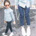 2018 mùa xuân mới vừa và nhỏ cô gái giản dị jeans trẻ em Hàn Quốc phiên bản của cô gái hoang dã trung eo quần dài hàng thủy triều Quần jean