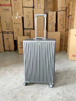 С разделителями, модный, матовый