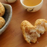 Магазин возвращается, чтобы пройти 12 -летний старый магазин для отдыха, вкусные полезные закуски для здоровой пищи, подходящие для пожилых людей, чтобы съесть закуски