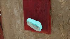 Ювелирные камни 蒙古绿松石高瓷白蓝雕刻挂件料开口明料原矿无优化