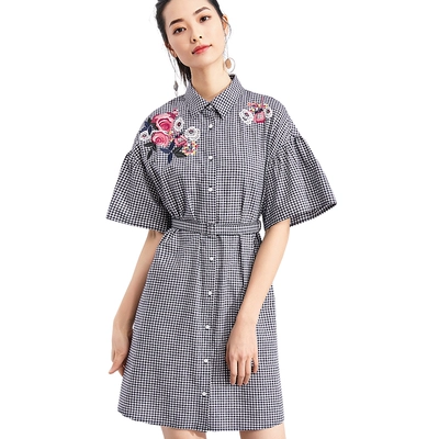 [Giá mới 119 nhân dân tệ] 2018 mùa hè mới ren thêu eo áo đầm váy kẻ sọc đầm hoa nhí Sản phẩm HOT