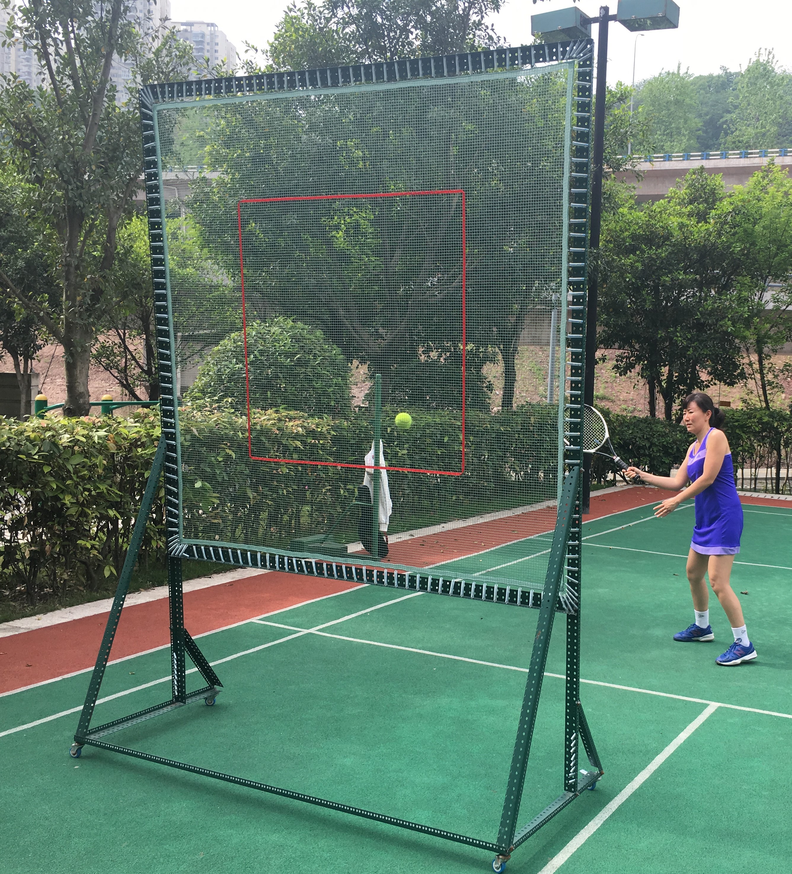 Теннисная стена. Теннисная стенка-сетка Tennis Rebounder стандарт. Стенка тренировочная head Tennis Rebounder (274х213 см). Тренажер для большого тенниса теннисный отскок. Стена сетка для тенниса большого.
