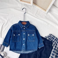 Xiaojie về nhà 19 chàng trai và cô gái mới mùa xuân Phiên bản áo sơ mi denim của Hàn Quốc trong chiếc áo khoác không khí giản dị dành cho trẻ em - Áo sơ mi áo sơ mi trẻ em giá tốt