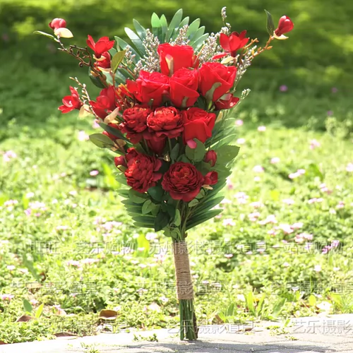 Новый продукт Бесплатная доставка Пара сфотографировала Сяо Цинсин Пенденты Мори, державшая цветочную длинную полюсную башню Свадебное путешествие.