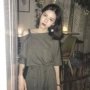 Hồng Kông hương vị retro chic hoang dã Hàn Quốc phiên bản của màu rắn eo dài váy khí xiên dây đeo vai dài ăn mặc triều váy suông rút eo	